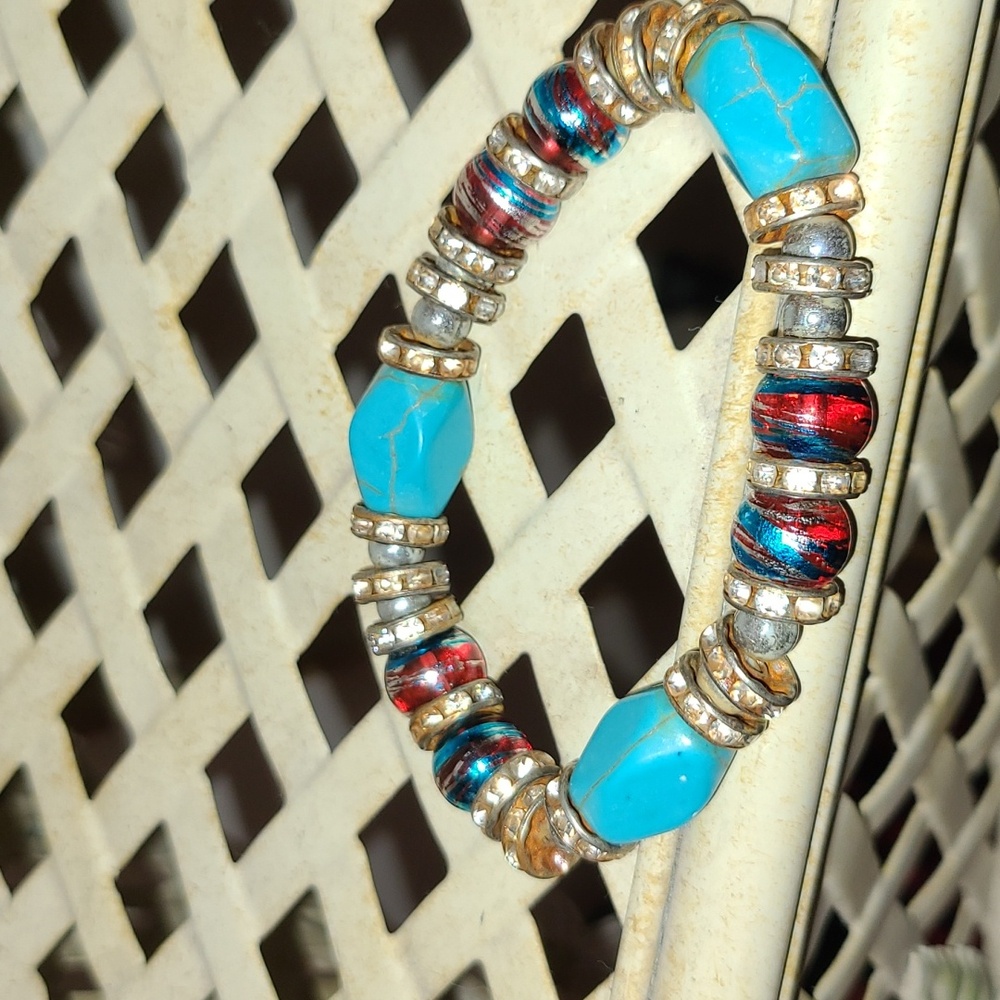 Turquoise and Red Beaded Bracelet - Picture 5 of 5